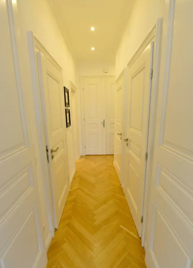 Exclusive & Top Equipped, 10 Min From The Centre Vienna 0*,  Austria